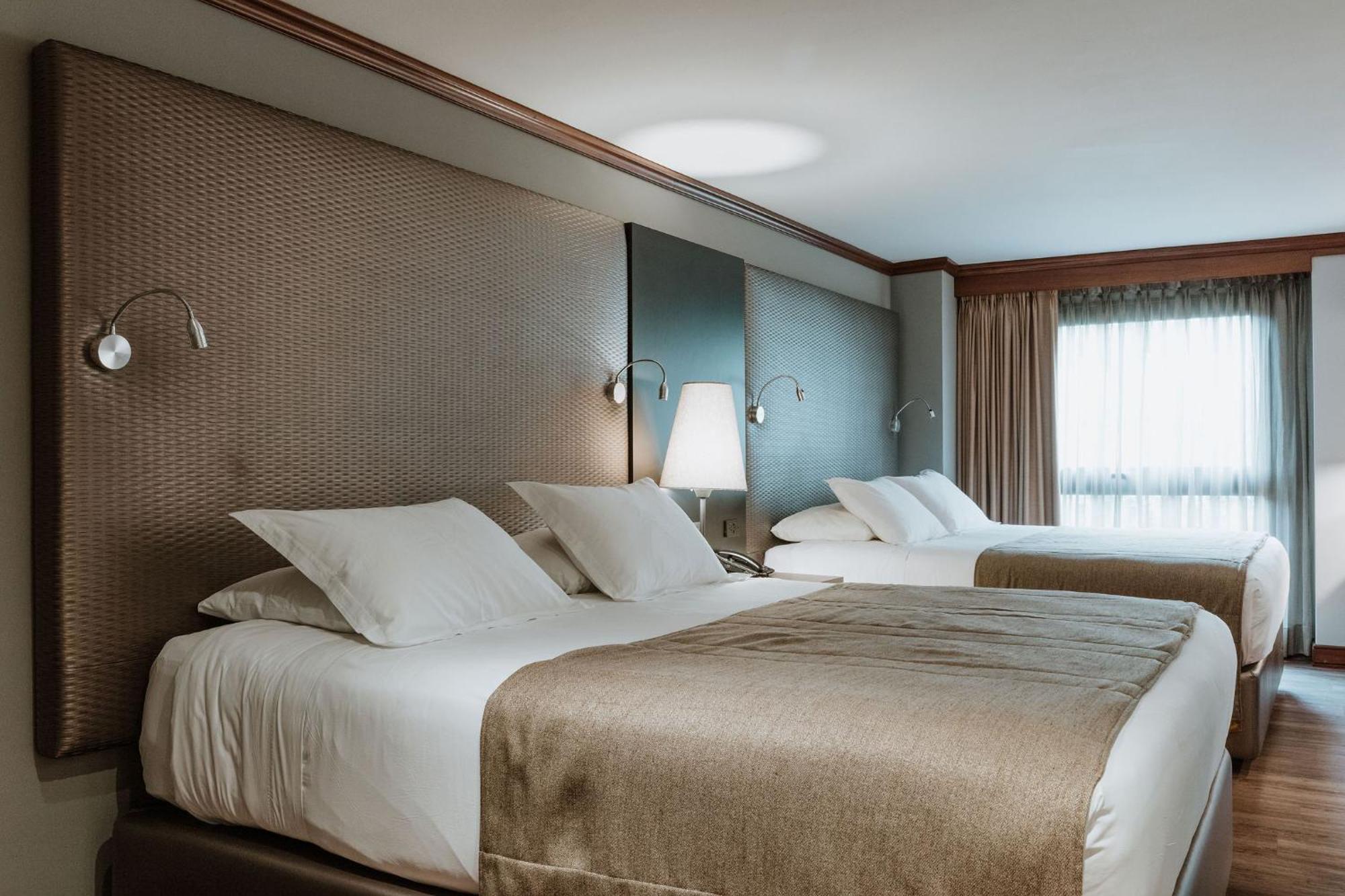 Hotel Park10 Меделин Екстериор снимка